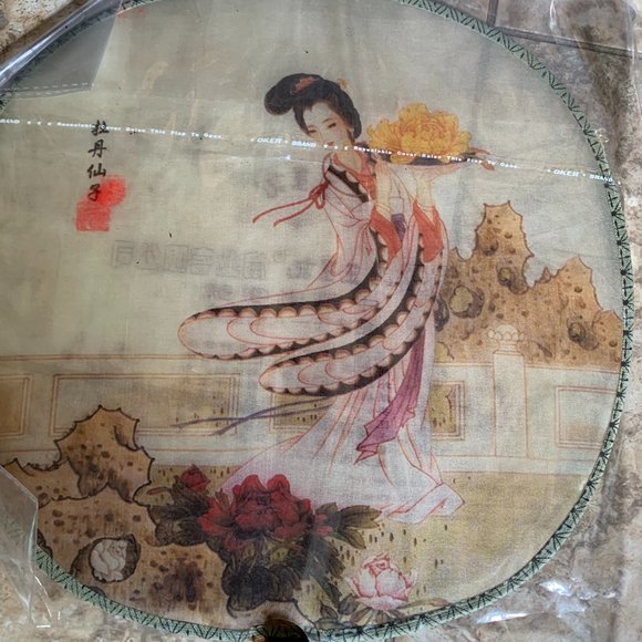 Chinese "Court" Fans - Picture 4 of 6